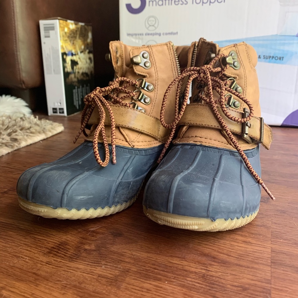 Tommy Hilfiger Duck Boots